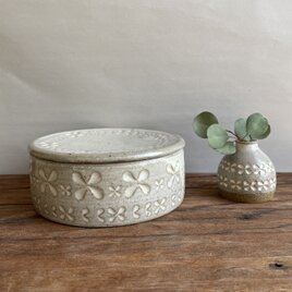 《福袋B》粉引き2点セット (蓋つきドラ鉢•小さい花器）