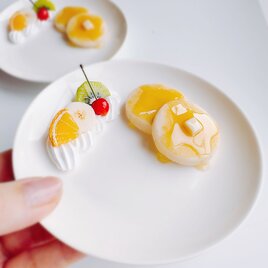 こんがりハチミツホットケーキのアクセサリートレイ　スイーツデコ  フェイクスイーツ