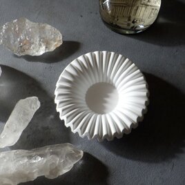 小さなトレー Wavelength  ■  石膏製 天然石×香り ■ アクセサリートレー