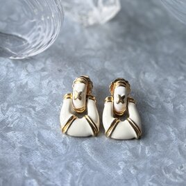 PA458-【 AVON 】エイボン・ヴィンテージピアス Cream White Enamel Door Knocker