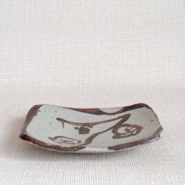 長方皿 (鉄絵梅a)