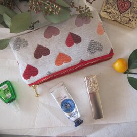 フランス生地　ハートがいっぱいのポーチ（MS)バレンタイン　コスメ入れ　鍵入れ　カード入れ　薬入れ