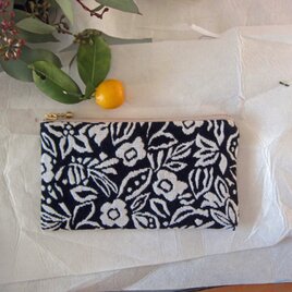 フランス生地　黒地に咲く白い花（MS)　コスメ入れ　鍵入れ　カード入れ　薬入れ