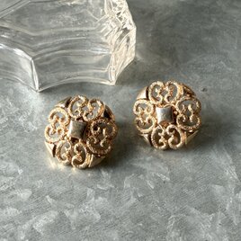 YA158-【 AVON 】エイボン・ヴィンテージイヤリング 1971 "Precious Pretender "