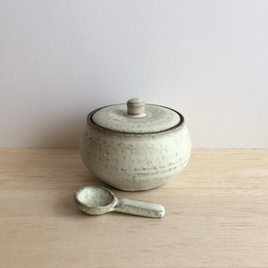 蓋物（匙付き）白マット