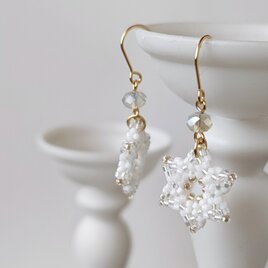 Snowflakesピアス(白×ゴールド)