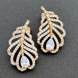 自然の美しさを感じる♡木の葉リーフピアス