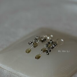 Silver パイライトとレモンクォーツのピアス　パールのミニチャーム付き