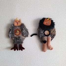 ミミズクの夜さんぽ ｜ 壁飾り （左）