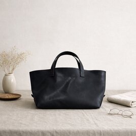 本革 トートバッグ スモールフィールドバッグ ブラックネイビー 横長 小さめ 牛革 レザー 軽量 シンプル ユニセックス