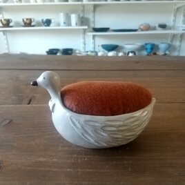 ピンクッション針山（鴨①）待針10本付き