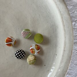 北欧模様のくるみボタン(012)