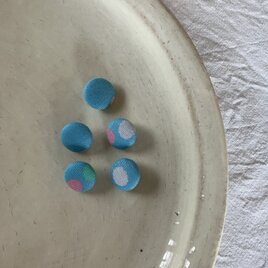 水玉模様のくるみボタン(013)