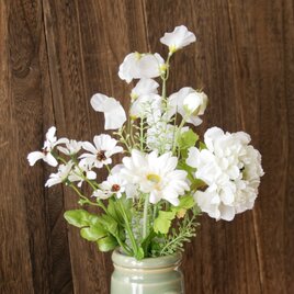 ホワイト×グリーン春のナチュラル花束（5本）