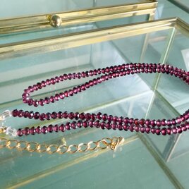 【1月の誕生石】深紅の輝きが首元に寄り添うガーネット・ネックレス