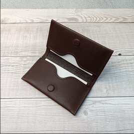 【チョコ】スリムなシンプル名刺入れ　マグネットボタン付きのコピー