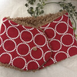 ハンドメイド☆ネックウォーマー北欧リネンレッドサークル刺繍ファ