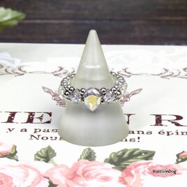 （新作）スワロとジルコニアの小さなティアドロッププリンセスリング〔スワロ/ジルコニア ビーズリング〕《ビーズアクセサリー》