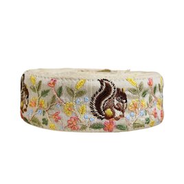 インド刺繍リボン50cm切り売り リスの森 ブラウンXベージュ地 4.5cm幅 花 HC 栗鼠 りす 動物 R-0835