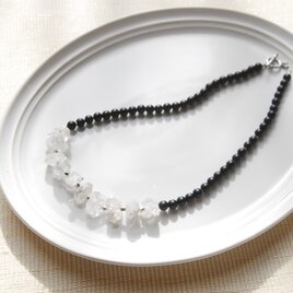 オニキスとダブルポイント水晶のネックレス