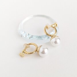 イヤリング[White pearl ball/Gold] 貝パール 真珠 フォーマル オケージョン フープイヤリング