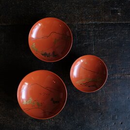 お正月やおめでたい日に◆朱色で素敵。時代物漆芸蒔絵三つ重ね盃　漆器　骨董/antique 昭和初期