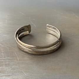 Vintage 90s-00s USA retro textured bangle