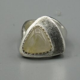 二つのトライアングル