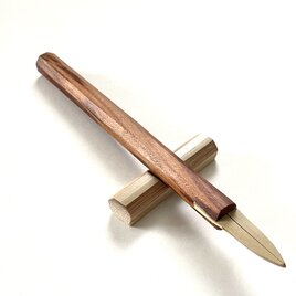 琴一ペン　2型　木軸梅の木