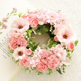春色カーネーションのナチュラルフラワーリース