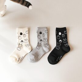 ねこ靴下（チャリティー作品）