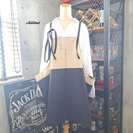 【背中がかわいい】エプロンドレス：リネン×ブラック【0985】