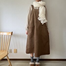コーデュロイエプロンワンピース(モカブラウン)