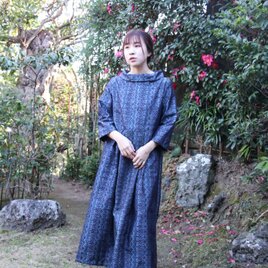 着物リメイク ハイネックプリーツスカートワンピース（紺）