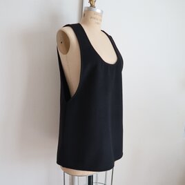 黒♡丈長め♡ウールベスト・深Uネック♡ イタリア製ウールモッサー ・上質・ロングシーズン着回し