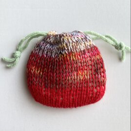 いちご　/  ニットの巾着　/  毛糸　no.140