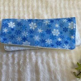 ガーゼタオルハンカチ 雪の結晶 青