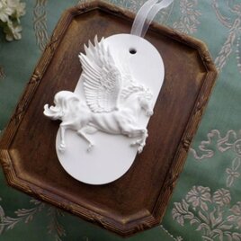 白いオーナメント  ■ オーナメント ■ ペガサス 天馬 2026干支 馬