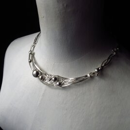 アシンメトリーのシルバーチョーカー