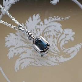 SV　宝石の小瓶　ロンドンブルートパーズ①　ペンダント＜ヘッドのみ＞