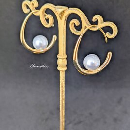 たまご型フック　パールピアス　ゴールド