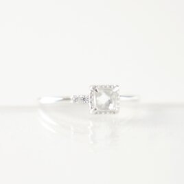 Pyramid Crystal RING / SV925 ≪送料無料≫ 水晶 天然石 キュービックジルコニア