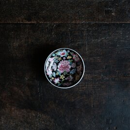 シノワズリな雰囲気◆中国景徳鎮　花文色絵小皿　中華料理　チャイナレトロ　エレガント　BK 黒　i1