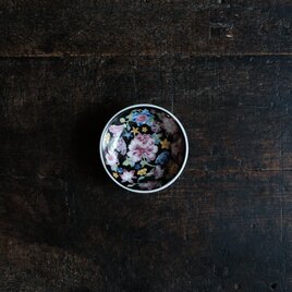 シノワズリな雰囲気◆中国景徳鎮　花文色絵小皿　中華料理　チャイナレトロ　エレガント　BK 黒　i3