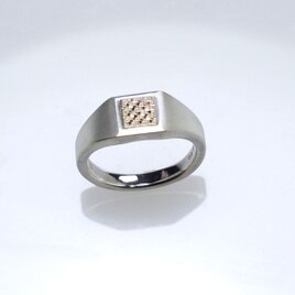 Sv925＆K10 【手彫り】シグネットリング