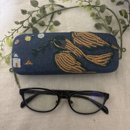 ✳︎ ✳︎ ハンドメイド★ミナペルホネンfollowing day刺繍メガネケース デニムリネン