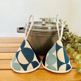 三角鍋つかみstaub　ストウブ　ホーロー　鍋つかみ　ミトン