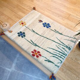 ペルシャ ギャッベ　玄関マット　ラグ　87x63cm　ベージュ　グレー　花と蝶　RJ14189