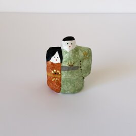 小さな立雛　紙塑人形