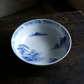 素朴な風景図◆縁はオリエンタルな文様。瀬戸焼　時代染付印判大鉢　碗　骨董・antiques 古民家　大正〜昭和初期【貫入有り】